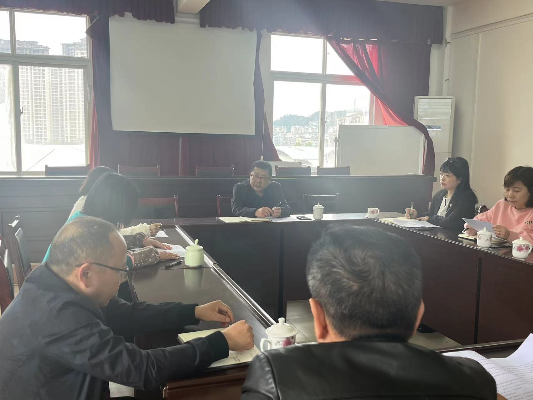 州K8凯发集团集团党委：调研交流解难题，，，，，凝聚众智营生长。。。。_黔东南州K8凯发集团集团