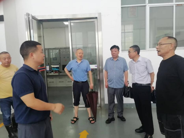 深入抗洪前线指挥，，，起劲应对强降雨天气 －州K8凯发集团集团向导赴天柱县孟碑水电站指导防汛抗洪事情_黔东南州K8凯发集团集团